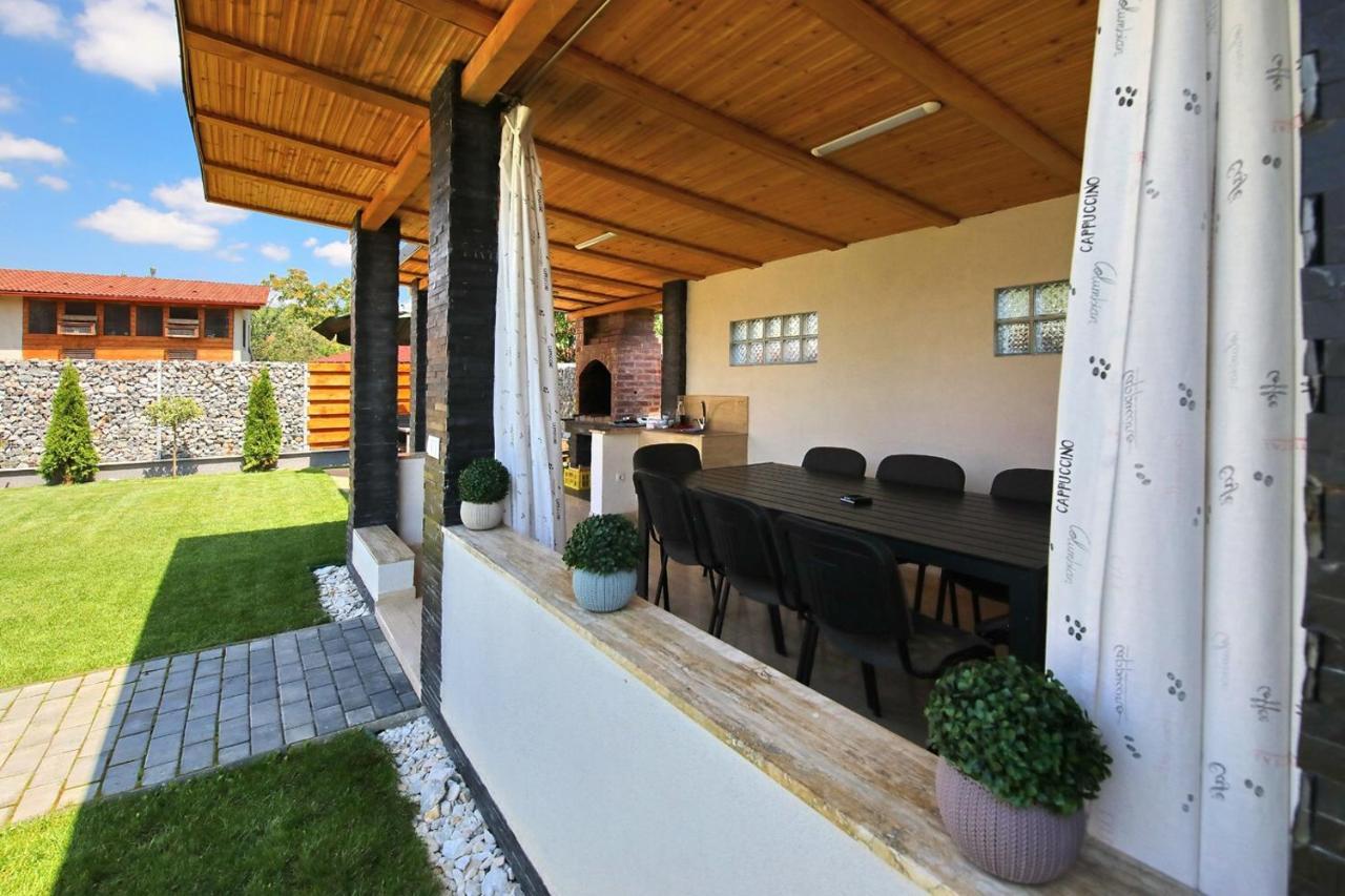 Casa Sorriso Hotel Turda Buitenkant foto