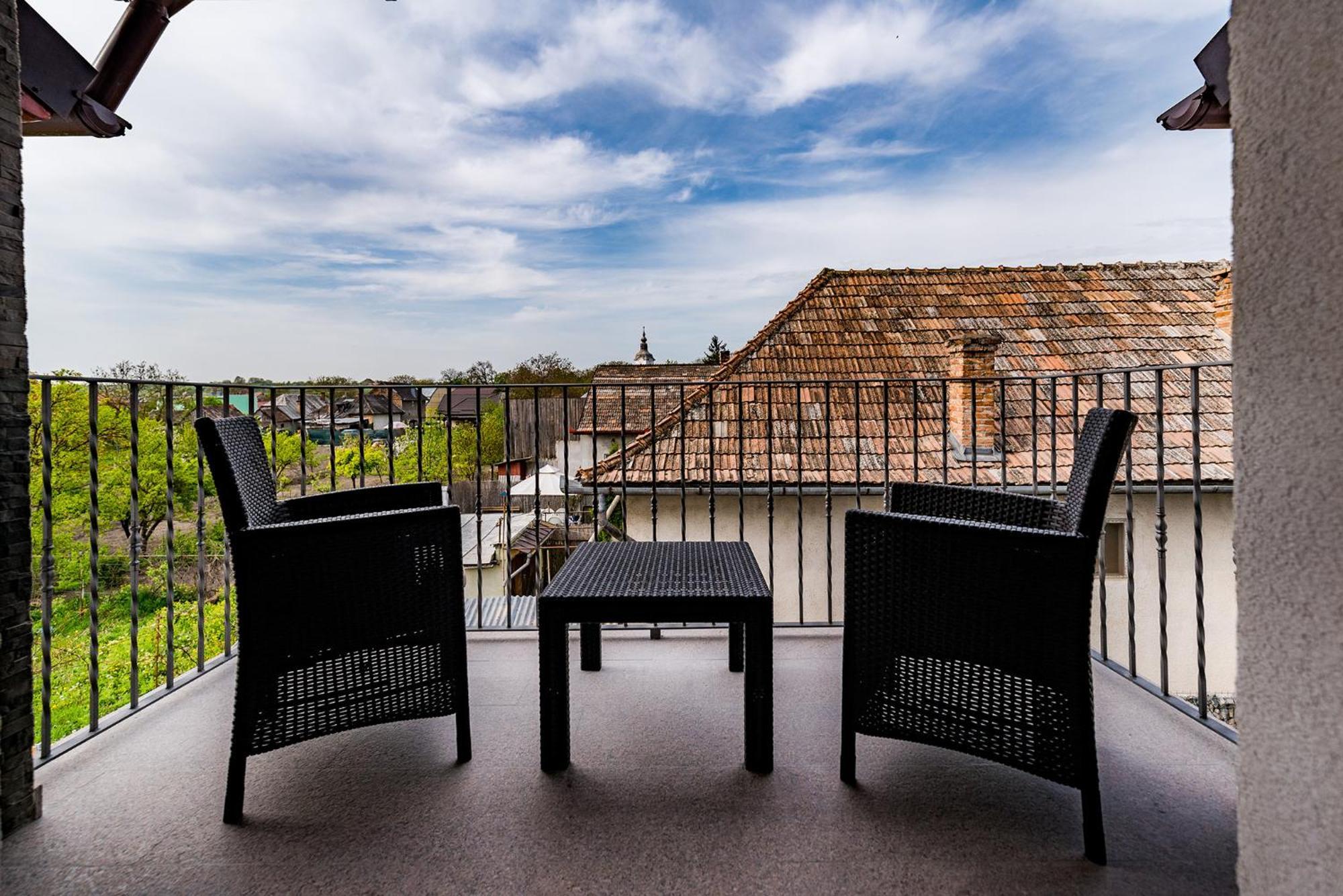 Casa Sorriso Hotel Turda Buitenkant foto
