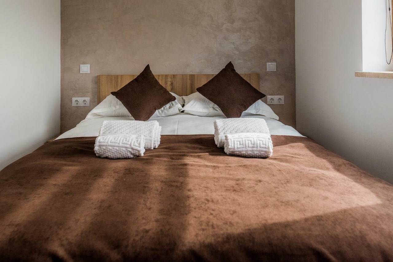 Casa Sorriso Hotel Turda Buitenkant foto